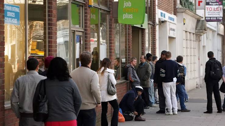 DWP Issues Universal Credit Warning as 42 Jobcentres Close